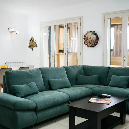 G&g Charming House By Holidays